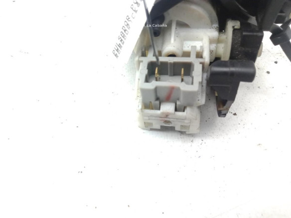 PULSADOR PORTON / TAPA MALETA RENAULT CLIO II (BB_, CB_)|Desguaces La Cabaña