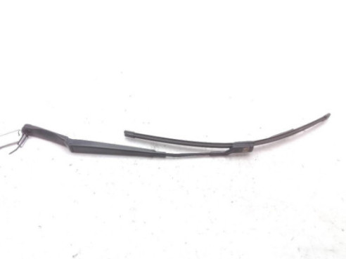 3392125738 BRAZO LIMPIAPARABRISAS DEL DER OPEL ASTRA J (P10) |Desguaces La Cabaña