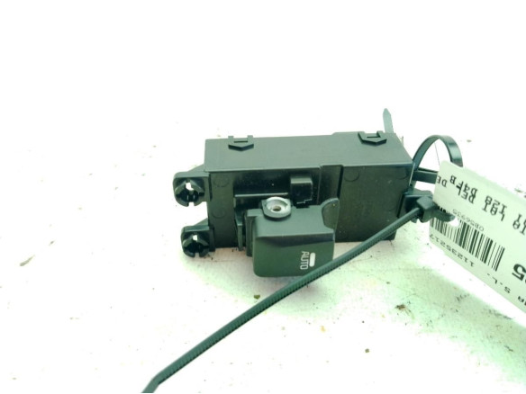 93580A2000 MANDO ELEVALUNAS PUERTA LAT DEL DER KIA CEE'D (JD)|Desguaces La Cabaña