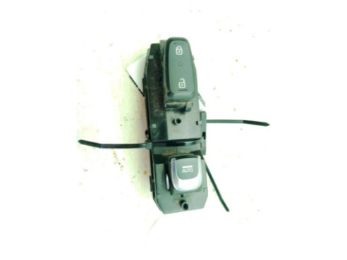 93575F1070 MANDO ELEVALUNAS PUERTA LAT DEL DER KIA SPORTAGE (QL)|Desguaces La Cabaña