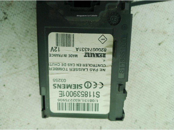 8200074331A LECTOR LLAVE RENAULT MEGANE II Sedán (LM0/1_)|Desguaces La Cabaña