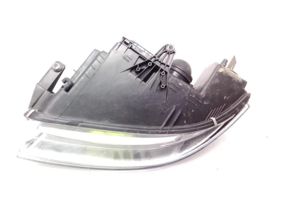 FARO DERECHO VW PASSAT (3B3)|Desguaces La Cabaña