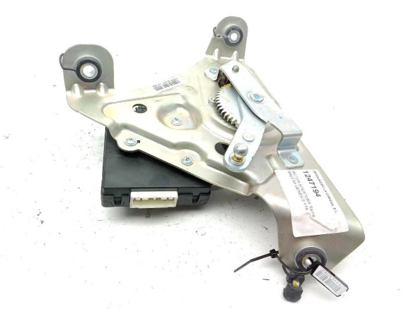 506890D000 MOTOR APERTURA TAPA MALETA / PORTON HYUNDAI GENESIS (DH)|Desguaces La Cabaña