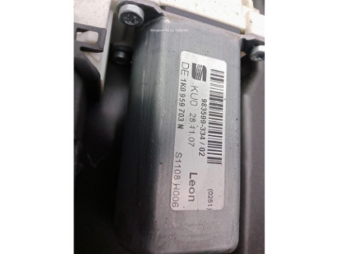 1K0959703N ELEVALUNAS PUERTA LAT TRA IZQ SEAT LEON (1P1)|Desguaces La Cabaña