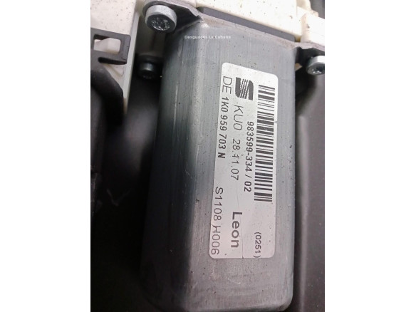 1K0959703N ELEVALUNAS PUERTA LAT TRA IZQ SEAT LEON (1P1)|Desguaces La Cabaña