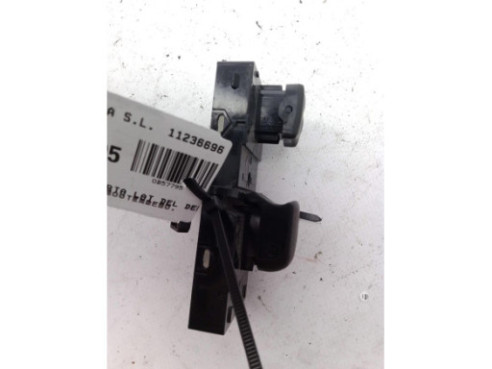 MANDO ELEVALUNAS PUERTA LAT DEL DER NISSAN QASHQAI II Todo terreno, cerrada (J11, J11_)|Desguaces La Cabaña