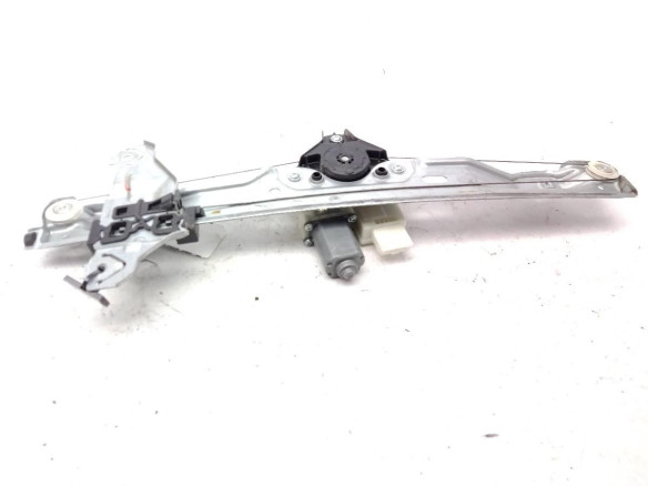 807004EA3D  ELEVALUNAS PUERTA LAT DEL DER NISSAN QASHQAI II Todo terreno, cerrada (J11, J11_)|Desguaces La Cabaña