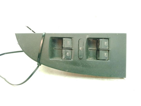 1P1867171A MANDO ELEVALUNAS PUERTA LAT DEL IZQ SEAT LEON (1P1)|Desguaces La Cabaña