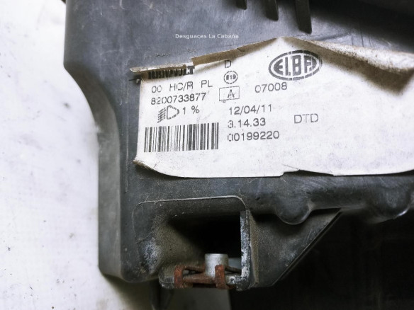 8200733877 FARO DERECHO DACIA SANDERO|Desguaces La Cabaña