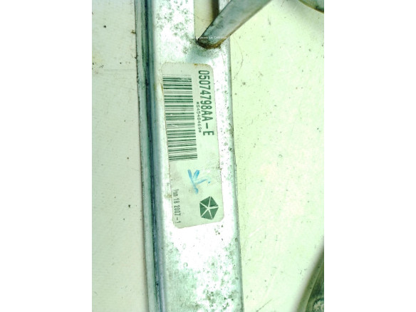 05074798AA ELEVALUNAS PUERTA LAT DEL DER DODGE CALIBER|Desguaces La Cabaña