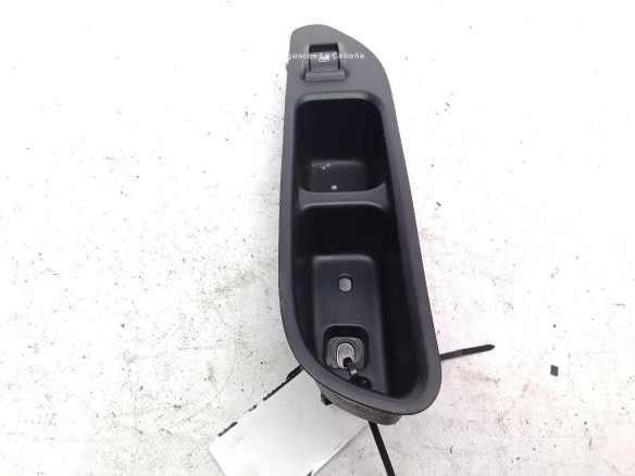 0000735631464  MANDO ELEVALUNAS PUERTA LAT DEL DER FIAT TIPO Ranchera familiar (357_)|Desguaces La Cabaña