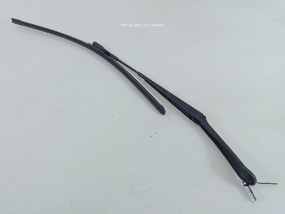 A1768203400 BRAZO LIMPIAPARABRISAS DEL IZQ MERCEDES BENZ CLASE A (W176) |Desguaces La Cabaña