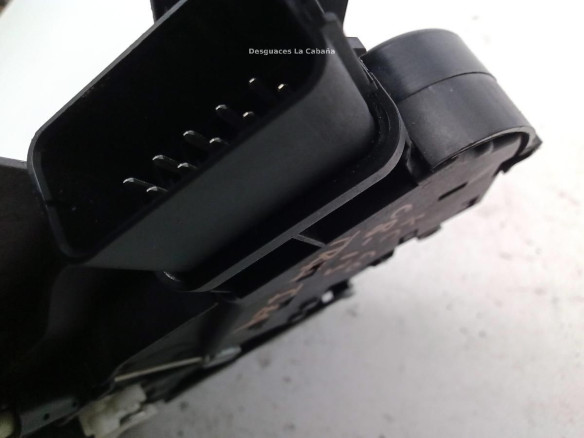 240015003 CERRADURA PUERTA LAT TRA IZQ VOLVO XC60 (156)|Desguaces La Cabaña