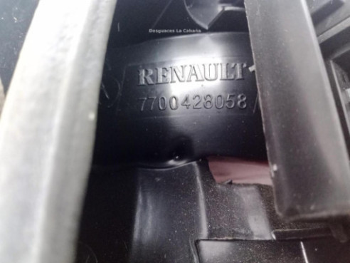 7700428058 PILOTO TRA IZQ EXT RENAULT MEGANE I Classic (LA0/1_)|Desguaces La Cabaña