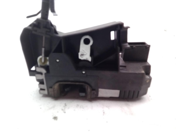 7700311808 CERRADURA PUERTA LAT DEL DER RENAULT TRAFIC II Furgón (FL)|Desguaces La Cabaña