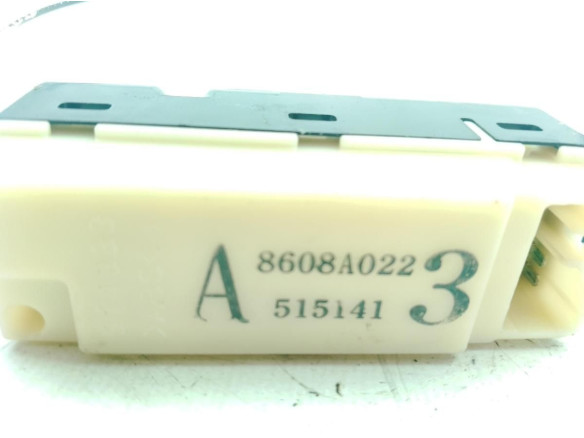 8608A0223 MANDO ELEVALUNAS PUERTA LAT DEL DER MITSUBISHI GRANDIS (NA_W)|Desguaces La Cabaña