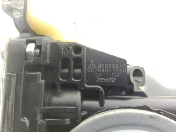 MR989947 ELEVALUNAS PUERTA LAT TRA DER MITSUBISHI GRANDIS (NA_W) |Desguaces La Cabaña