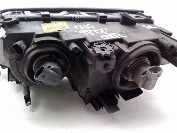 FARO DERECHO BMW 3 (E46)|Desguaces La Cabaña