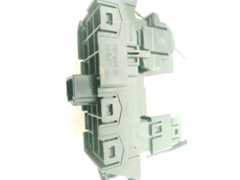 84390K0010  INTERRUPTOR FRENO MANO ELECTRICO TOYOTA YARIS CROSS (MXP_)|Desguaces La Cabaña