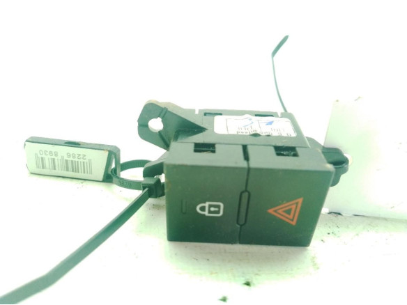 93790Q0000 INTERRUPTOR WARNING HYUNDAI i20 III (BC3, BI3)|Desguaces La Cabaña