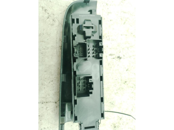 DT1T14A132AA MANDO ELEVALUNAS PUERTA LAT DEL IZQ FORD TRANSIT COURIER Kombi|Desguaces La Cabaña