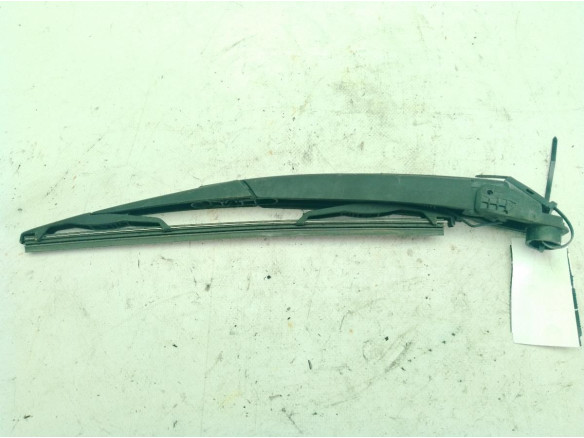 98815C8000  BRAZO LIMPIAPARABRISAS TRA PORTÓN HYUNDAI i20 III (BC3, BI3)|Desguaces La Cabaña