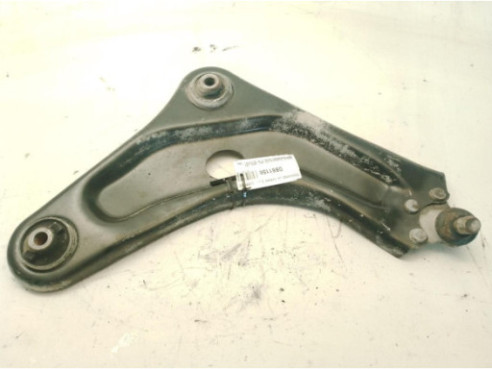 9675028880  BRAZO SUSPENSION DEL DER INF CITROEN C-ELYSEE|Desguaces La Cabaña