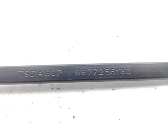 9677256180 BRAZO LIMPIAPARABRISAS DEL DER PEUGEOT 308 II |Desguaces La Cabaña