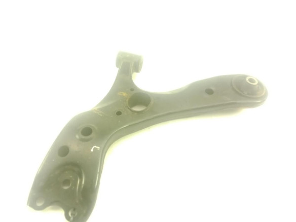 Y0119058 BRAZO SUSPENSION DEL IZQ INF LEXUS CT (ZWA10_) |Desguaces La Cabaña