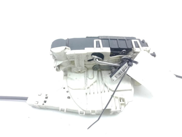 A9067401035 CERRADURA PORTON / TAPA MALETA VW CRAFTER 30-50 Furgón (2E_) |Desguaces La Cabaña
