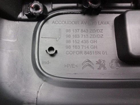 98106397ZD  MANDO ELEVALUNAS PUERTA LAT DEL IZQ CITROEN C3 III (SX)|Desguaces La Cabaña