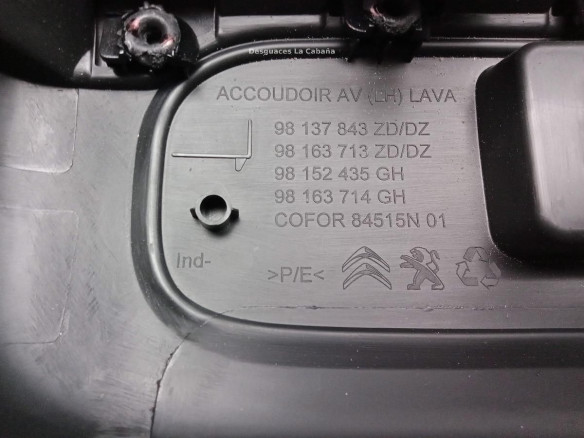 98106397ZD  MANDO ELEVALUNAS PUERTA LAT DEL IZQ CITROEN C3 III (SX)|Desguaces La Cabaña