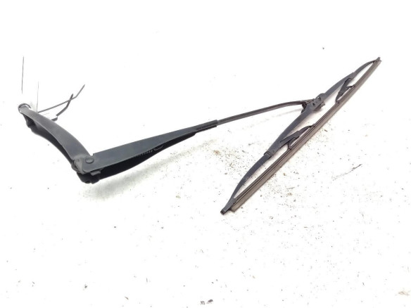 288803876B BRAZO LIMPIAPARABRISAS DEL IZQ DACIA SANDERO II|Desguaces La Cabaña
