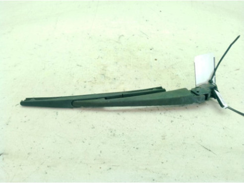BRAZO LIMPIAPARABRISAS TRA PORTÓN SUZUKI SX4 (EY, GY)|Desguaces La Cabaña