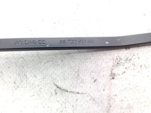 BRAZO LIMPIAPARABRISAS DELANTERO IZQUIERDO|Desguaces La Cabaña 2