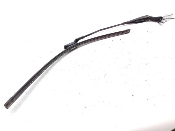 9682974380 BRAZO LIMPIAPARABRISAS DEL IZQ PEUGEOT PARTNER Furgón|Desguaces La Cabaña