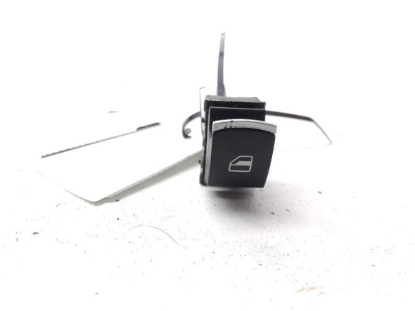 MANDO ELEVALUNAS PUERTA LAT DEL DER VW GOLF V (1K1)|Desguaces La Cabaña