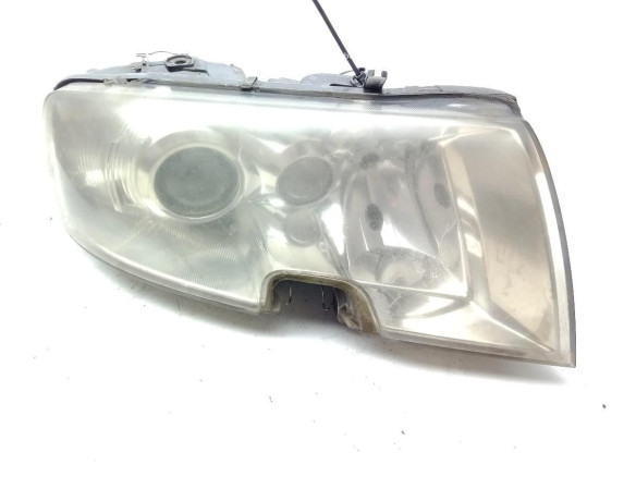 FARO DERECHO SKODA SUPERB I (3U4)|Desguaces La Cabaña