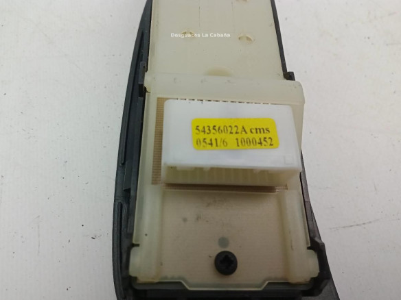 8480205210 MANDO ELEVALUNAS PUERTA LAT DEL IZQ TOYOTA AVENSIS Ranchera familiar (_T25_)|Desguaces La Cabaña