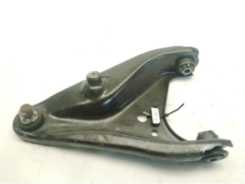 545001064R  BRAZO SUSPENSION DEL DER INF DACIA SANDERO II|Desguaces La Cabaña