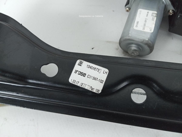 13406673 ELEVALUNAS PUERTA LAT DEL IZQ OPEL ASTRA K (B16) |Desguaces La Cabaña