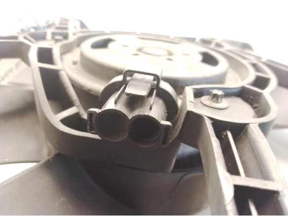 8200151874 ELECTROVENTILADOR RENAULT TRAFIC II Furgón (FL)|Desguaces La Cabaña