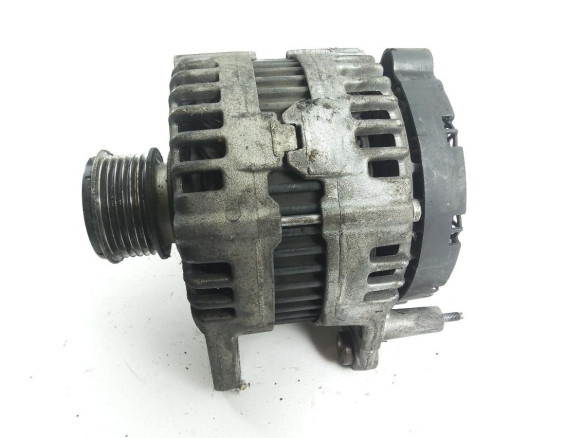 03G903023 ALTERNADOR VW PASSAT (3C2) |Desguaces La Cabaña