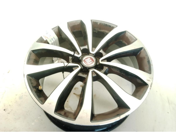 52040631 LLANTA ALUMINIO 3 FIAT TIPO Fastback (357_)|Desguaces La Cabaña