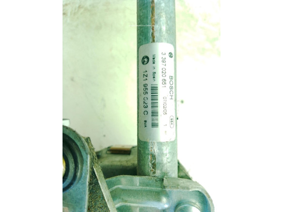 3397020651 MOTOR LIMPIAPARABRISAS DEL SKODA OCTAVIA II (1Z3)|Desguaces La Cabaña