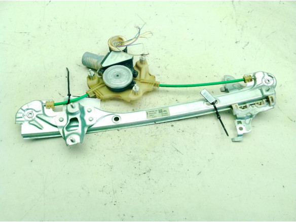 C86183100 ELEVALUNAS PUERTA LAT TRA IZQ TOYOTA COROLLA Fastback (_E21_)|Desguaces La Cabaña