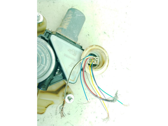 C86183100 ELEVALUNAS PUERTA LAT TRA IZQ TOYOTA COROLLA Fastback (_E21_)|Desguaces La Cabaña