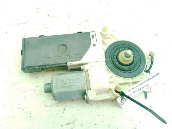 0130822331 ELEVALUNAS PUERTA LAT DEL DER RENAULT LAGUNA III (BT0/1)|Desguaces La Cabaña