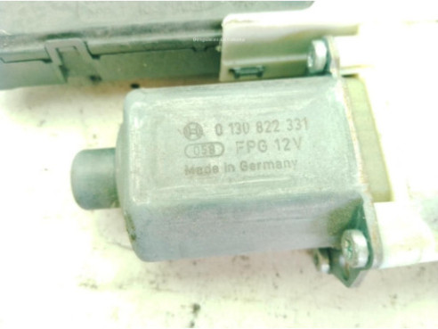 0130822331 ELEVALUNAS PUERTA LAT DEL DER RENAULT LAGUNA III (BT0/1)|Desguaces La Cabaña