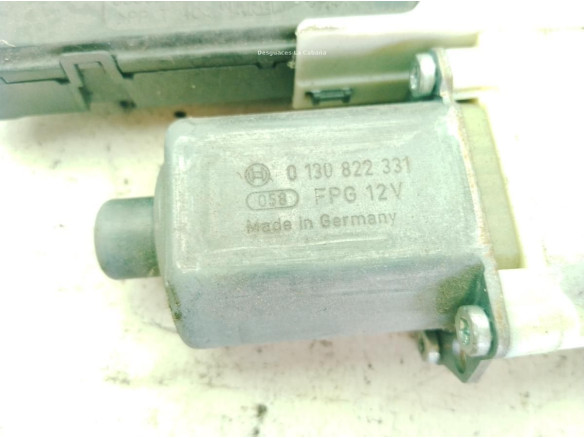 0130822331 ELEVALUNAS PUERTA LAT DEL DER RENAULT LAGUNA III (BT0/1)|Desguaces La Cabaña